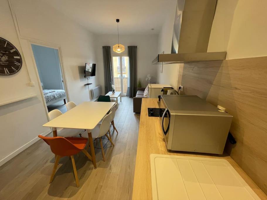Cosy T3 Proche Gare Et Polygone Apartment Безие Екстериор снимка