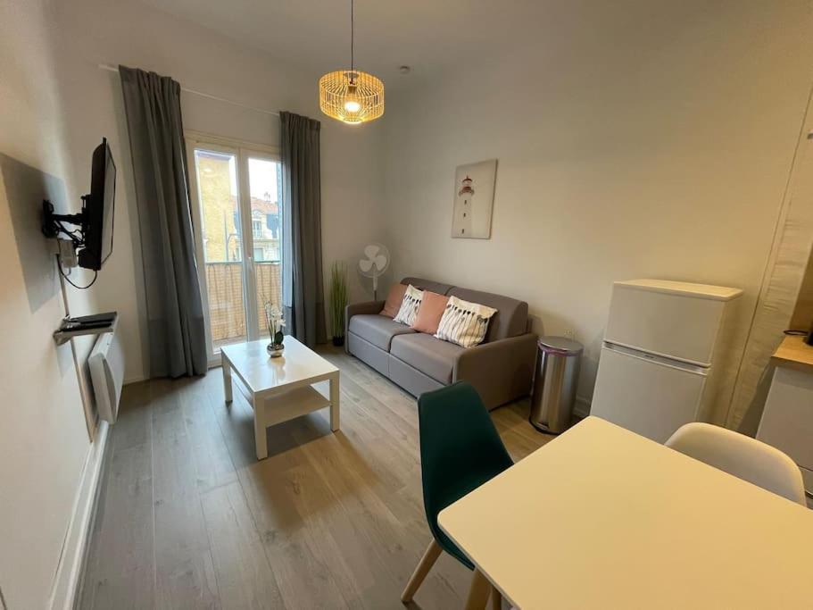 Cosy T3 Proche Gare Et Polygone Apartment Безие Екстериор снимка